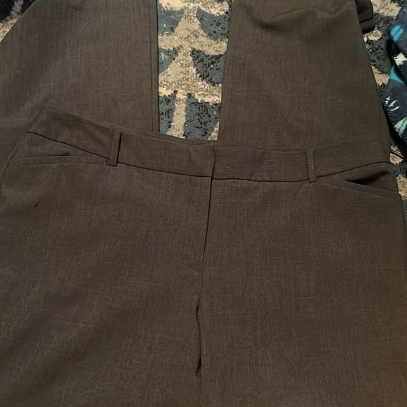 Worthington Gray Perfect Trouser - Picture 6 of 6